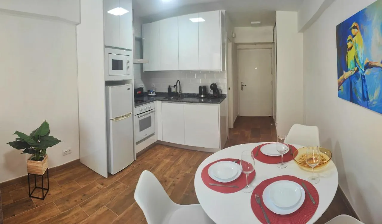 Serenity Chic Apartment City Center With Free Wifi By Namaste Elite 토레몰리노스