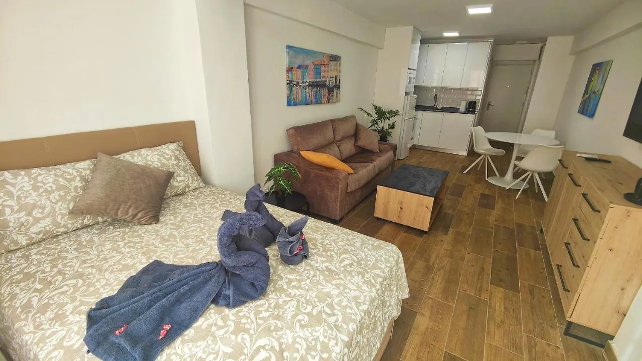 Serenity Chic Apartment City Center With Free Wifi By Namaste Elite Torremolinos