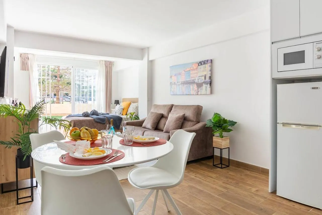 Serenity Chic Apartment City Center With Free Wifi By Namaste Elite Torremolinos