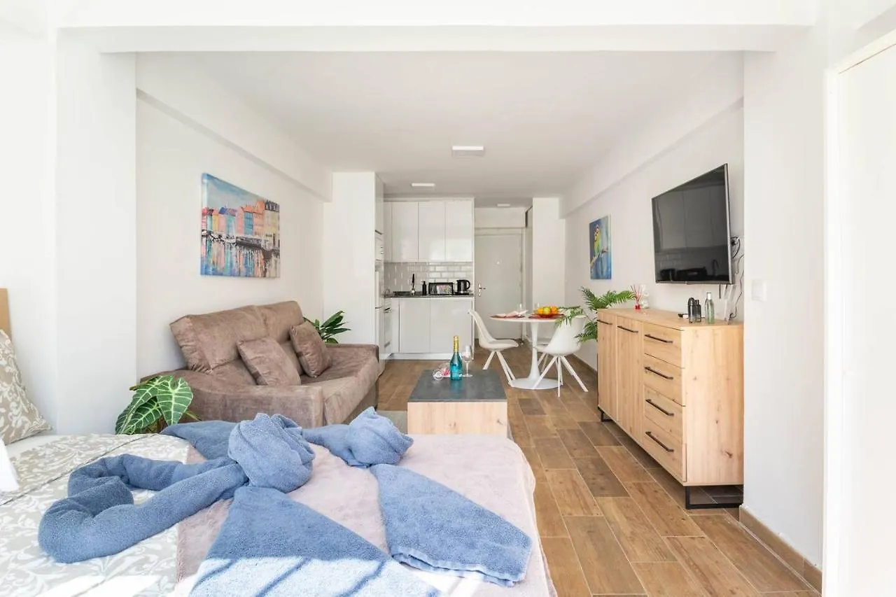 Serenity Chic Apartment City Center With Free Wifi By Namaste Elite Torremolinos